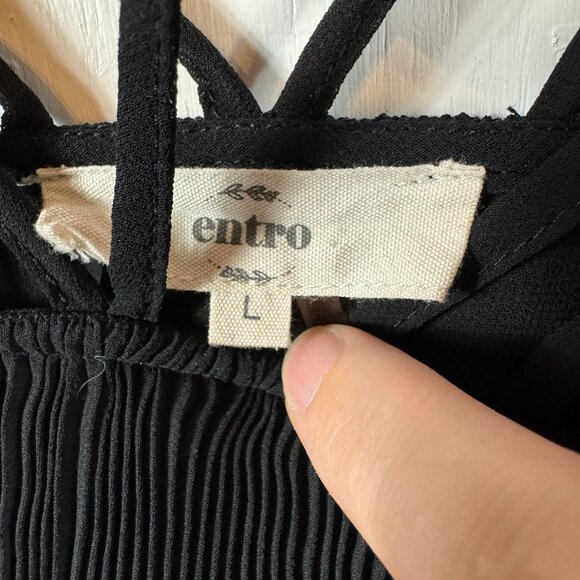 Entro Black Lattice Shoulder Pleated Ruffle Chiffon Blouse – Size Large - Picture 6 of 8